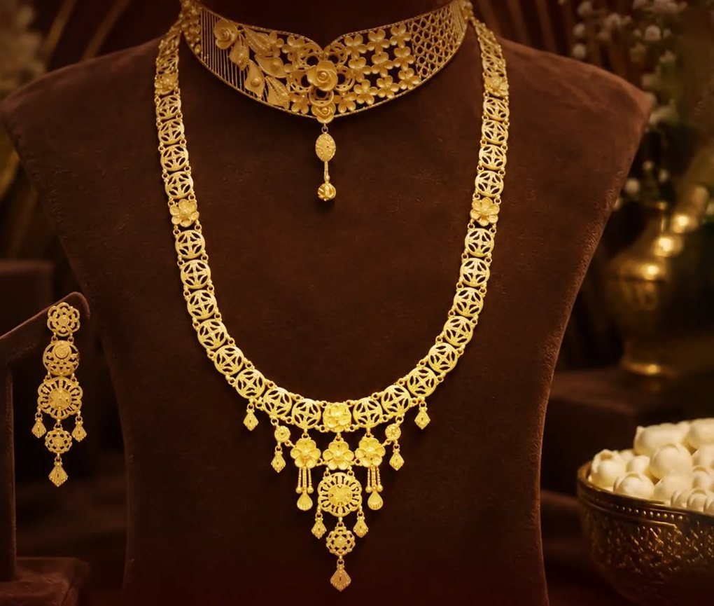 The Maharani Haar — gold choker and long haar with matching earrings